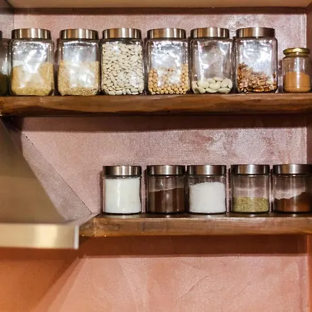 Olive Garden Stone House Near The Dom wakacyjny *