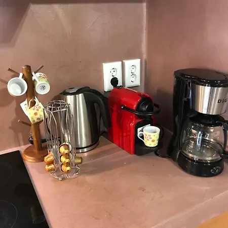 Olive Garden Stone House Near The Dom wakacyjny Petalídhion