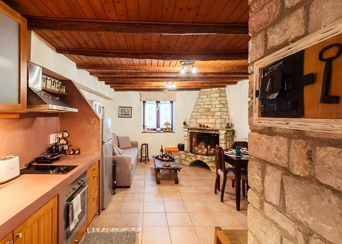 Olive Garden Stone House Near The Holiday home Petalidi