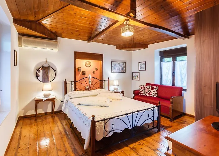 Olive Garden Stone House Near The * Petalidi