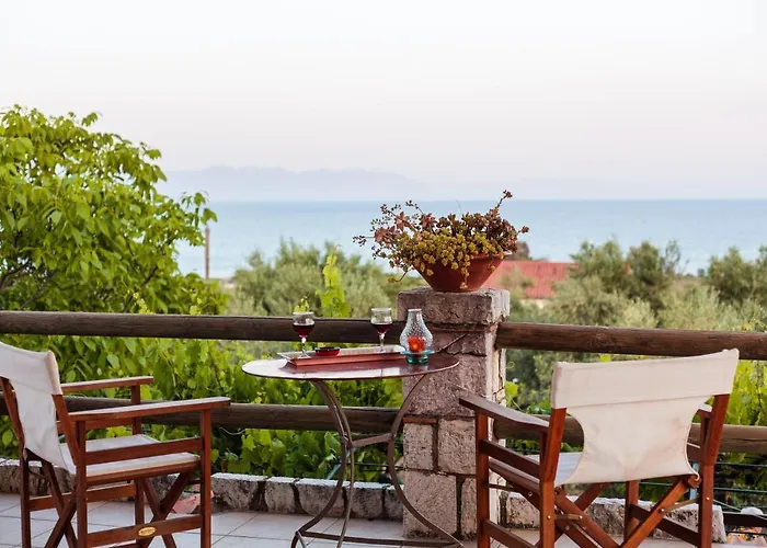 Olive Garden Stone House Near The Petalidi