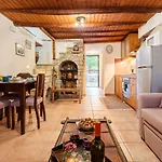Tatil Evi Olive Garden Stone House Near The