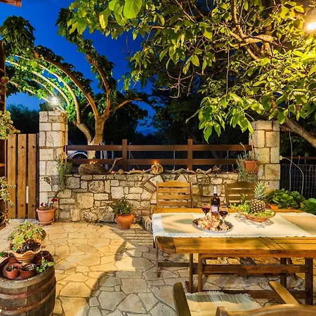 Olive Garden Stone House Near The *