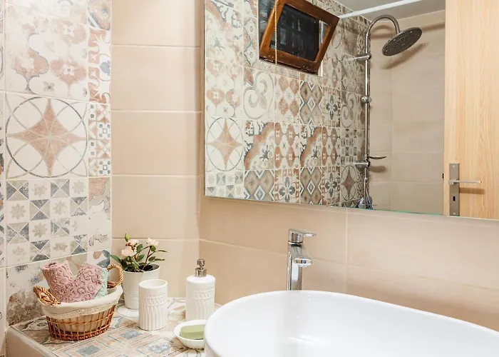 Olive Garden Stone House Near The Σπίτι διακοπών Πεταλίδι